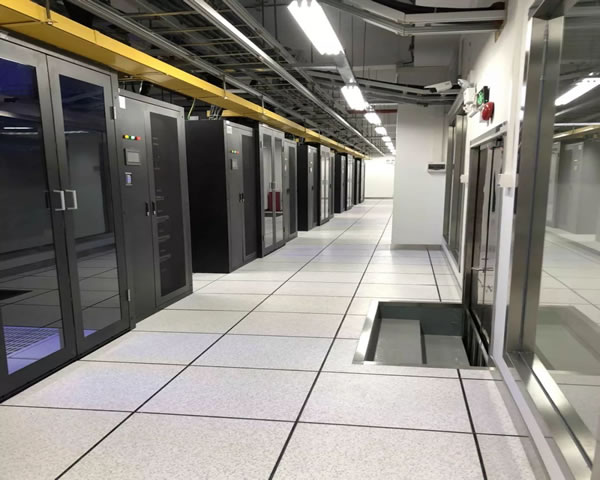 玩Minecraft选择mc台湾服务器的优势与体验